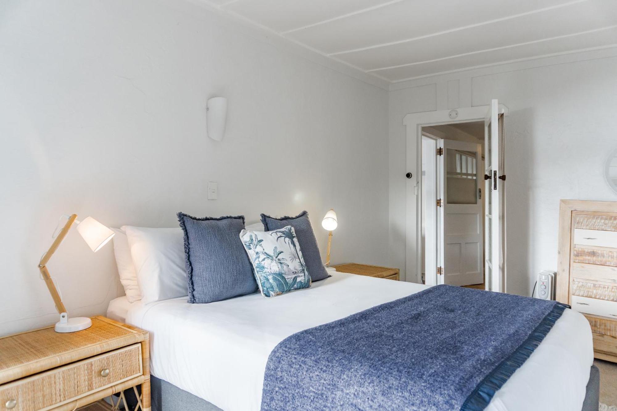 Tawatahi Cottage Раглан Екстериор снимка