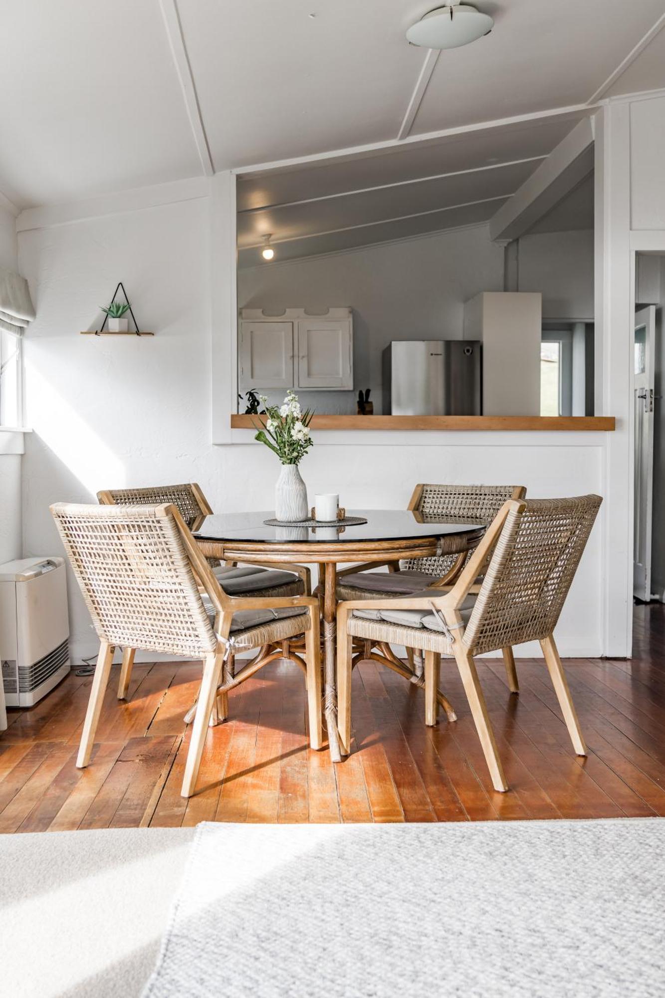 Tawatahi Cottage Раглан Екстериор снимка