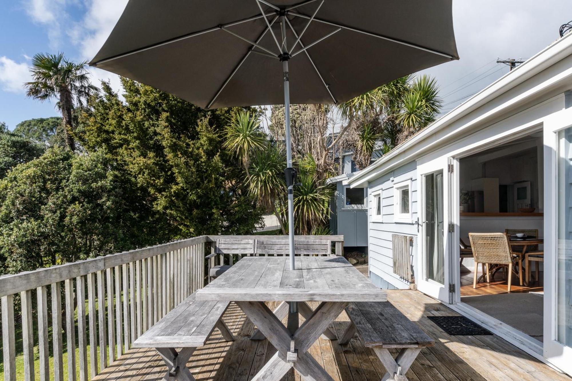 Tawatahi Cottage Раглан Екстериор снимка